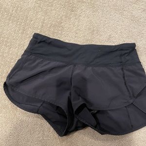 Size 2 lulu shorts